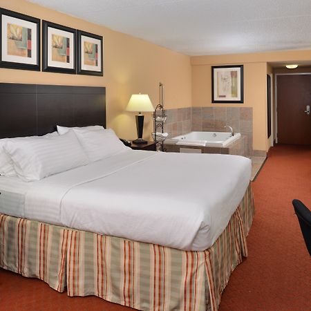 Holiday Inn Martinsburg By Ihg Exterior photo