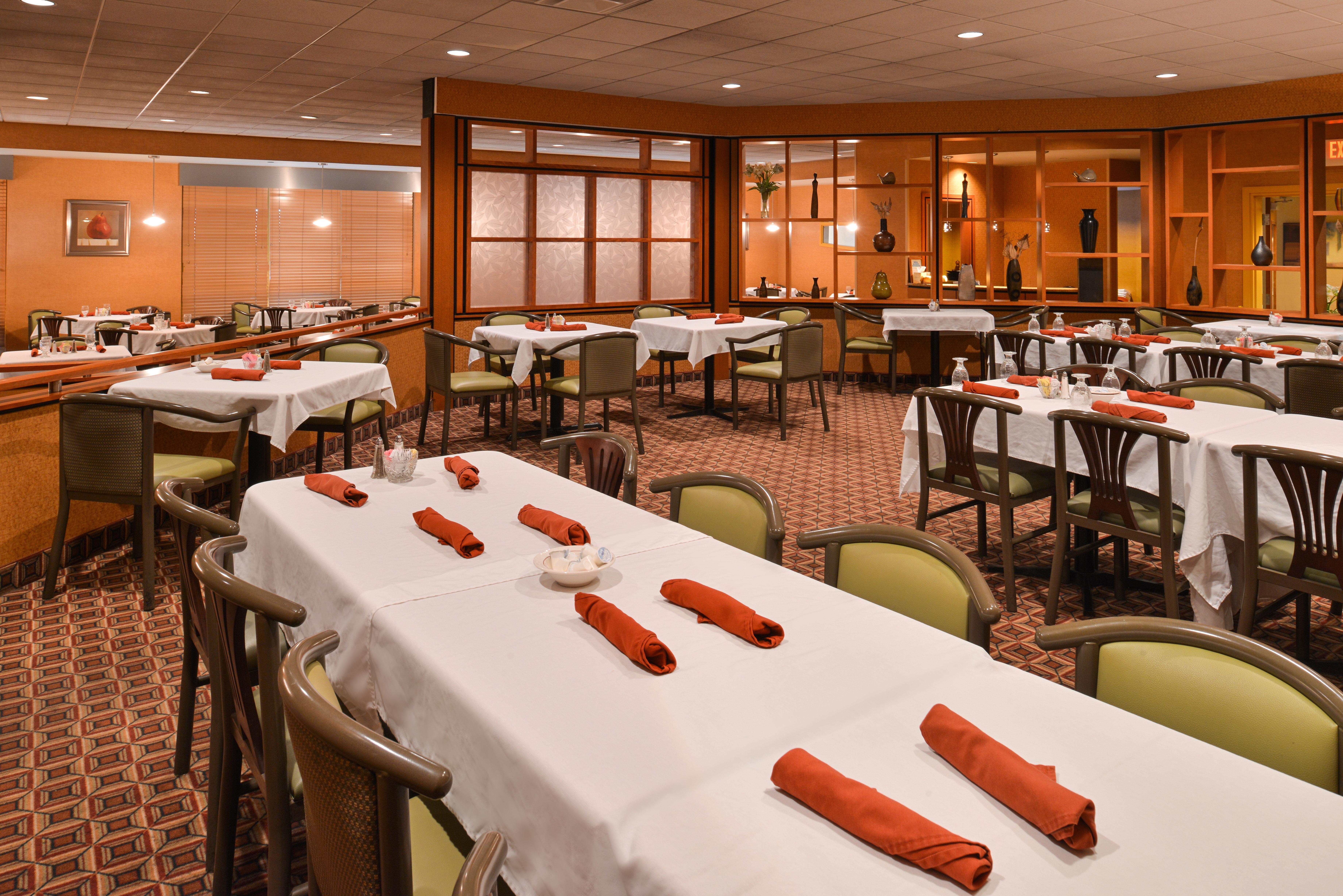 Holiday Inn Martinsburg By Ihg Exterior photo