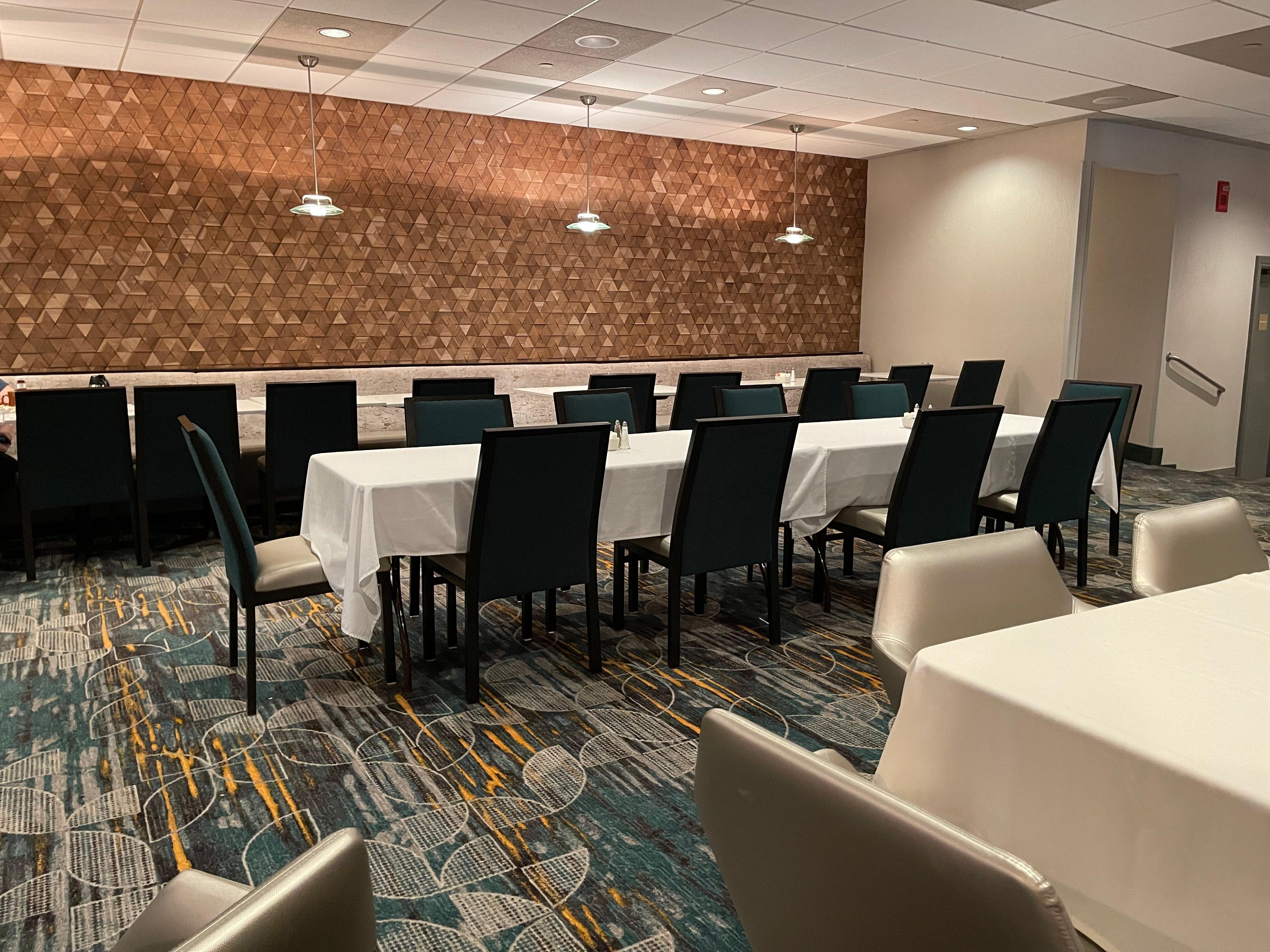 Holiday Inn Martinsburg By Ihg Exterior photo