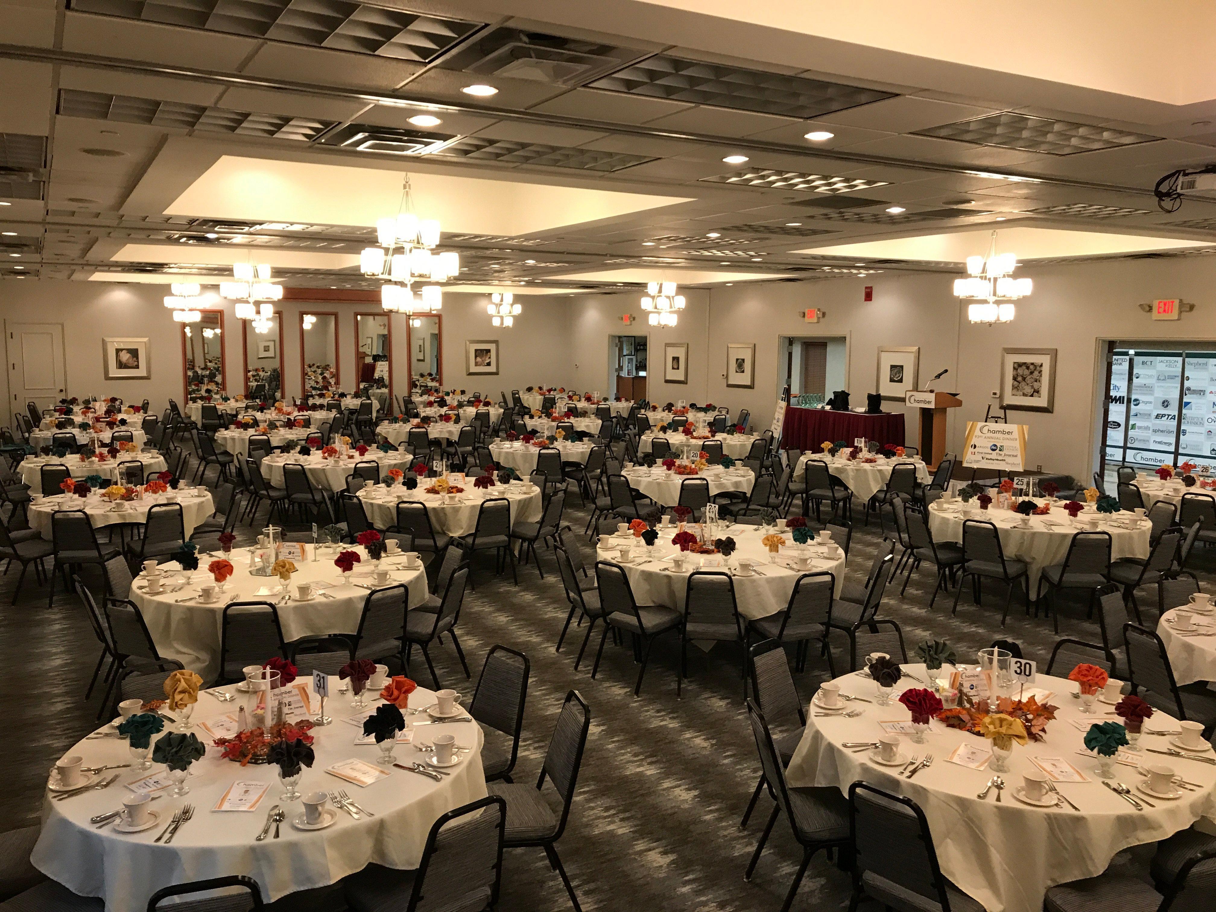 Holiday Inn Martinsburg By Ihg Exterior photo