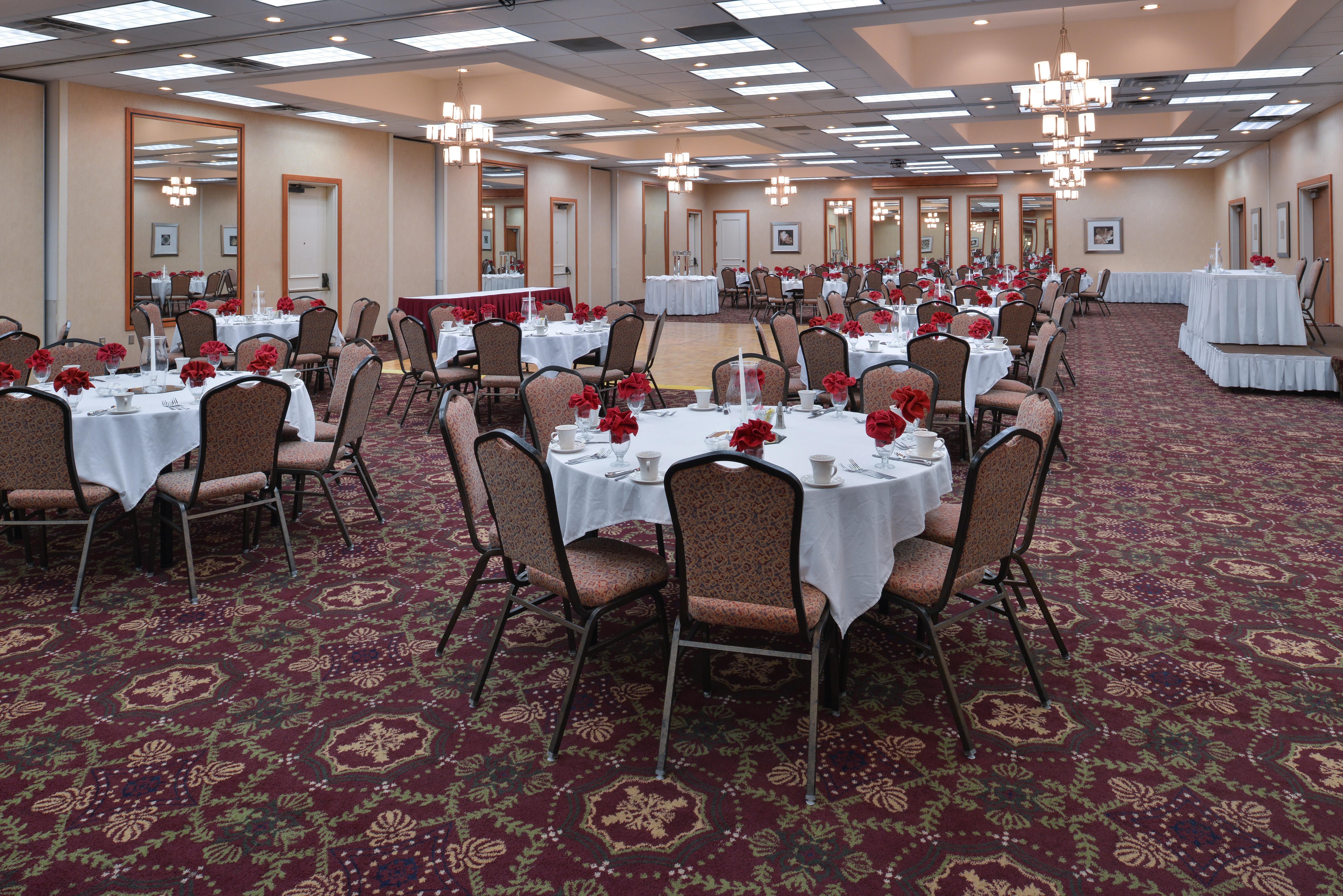 Holiday Inn Martinsburg By Ihg Exterior photo
